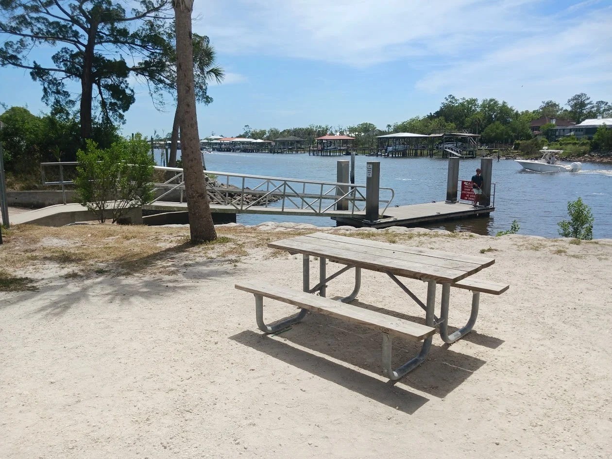 courtesy dock at palm valley east boat ramp
